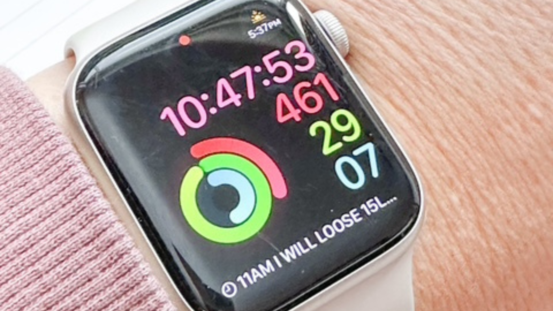 50 Creative Ways to Get More Steps in Your Daily Life with a 9-5 Desk Job